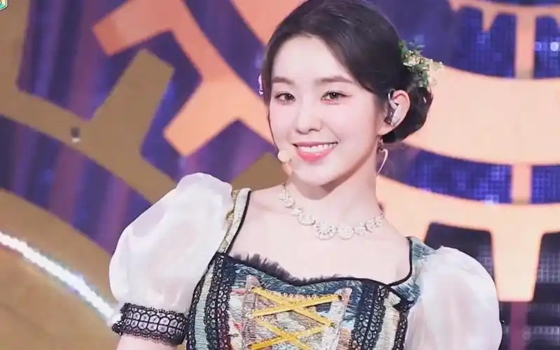 irene 裴珠泫绝美打歌舞台——feel my rhythm