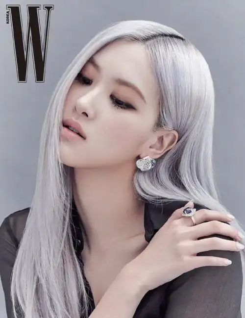 朴彩英银紫发色冷艳写真图片48