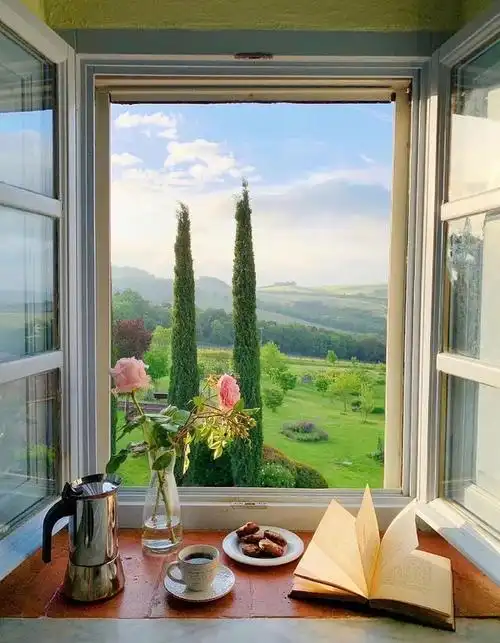 uus求类似这种风格的图,很大窗外风景这种