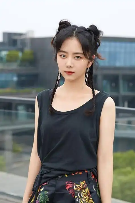 31岁的谭松韵有18岁的容颜,历经人生挫折,苦尽甘来