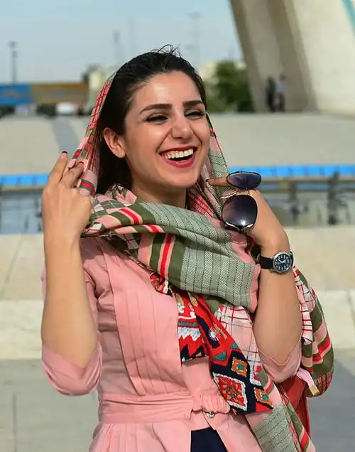 伊朗印象——美丽大方的伊朗姑娘