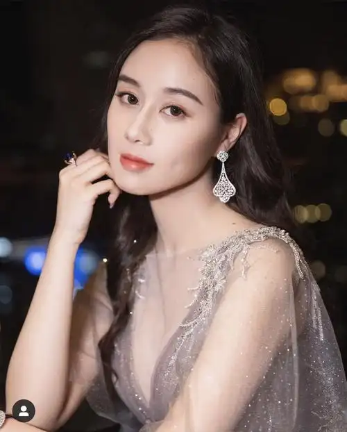 何超欣麻省理工双学位毕业破何猷君纪录无心家族事业继续读书