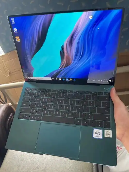 华为matebookxpro超薄全金属触控本酷睿
