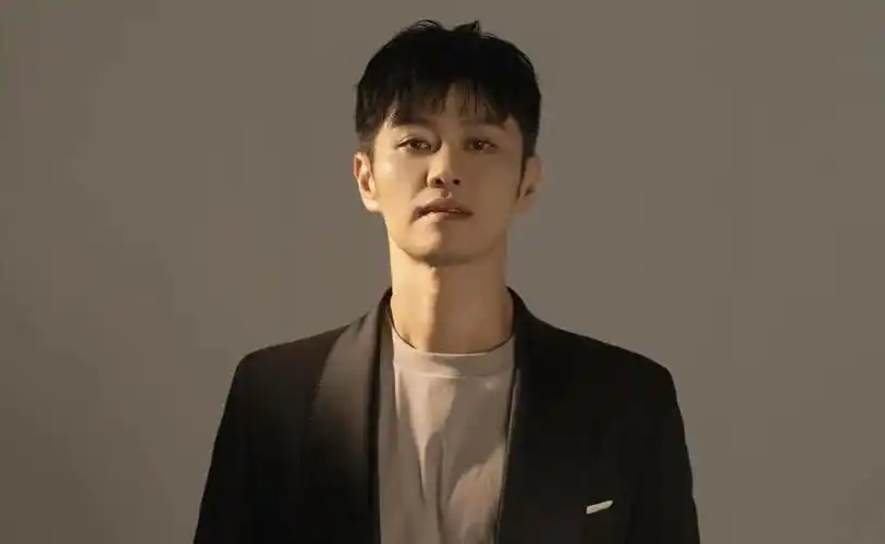 赵荀:演《罚罪》里的赵老三,我不光有"邪魅狂狷"_腾讯新闻