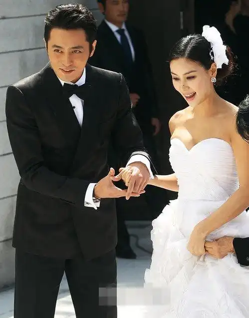 安在旭权相宇张东健豪华婚礼揭秘 那些年追过的男神都结婚了【组图】