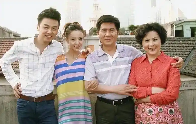 刘晓春和尤勇离婚34年后:一个嫁郭凯敏苦尽甘来,一个60岁没孩子_妻子