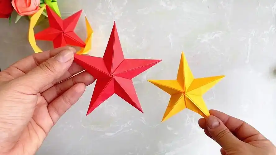 国庆节快到了,一起折好看的立体五角星,快快收藏吧