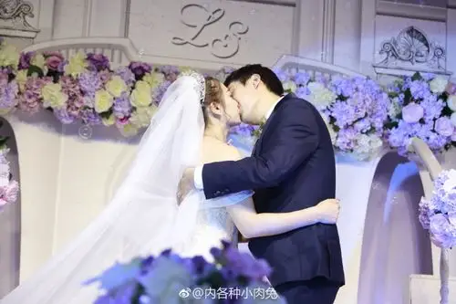 国乒美女今日大婚!闺蜜丁宁抢到捧花被现场催婚