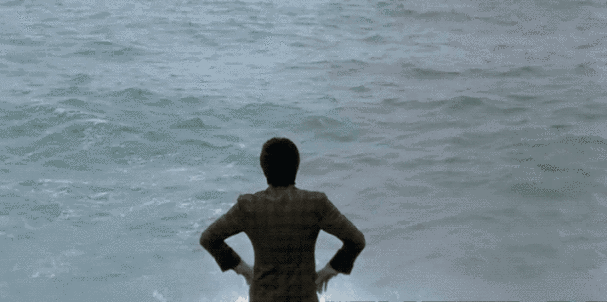 《金鸡2》里,张学友饰演的表哥在天台上大喊"阿坤努力,阿坤有得食!