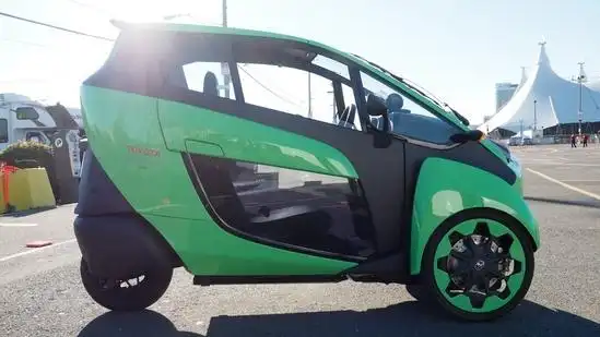 丰田推出单人三轮电动汽车i-road 更像摩托