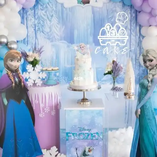 冰雪奇缘主题艾莎公主和安娜生日甜品台