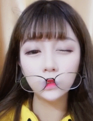 美女气质可爱漂亮gif动图_动态图_表情包下载_soogif