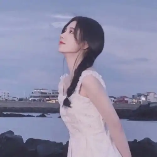 港风气质女生流行头像