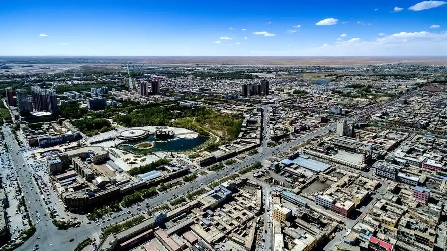 标题:【上帝视角看青海】格尔木