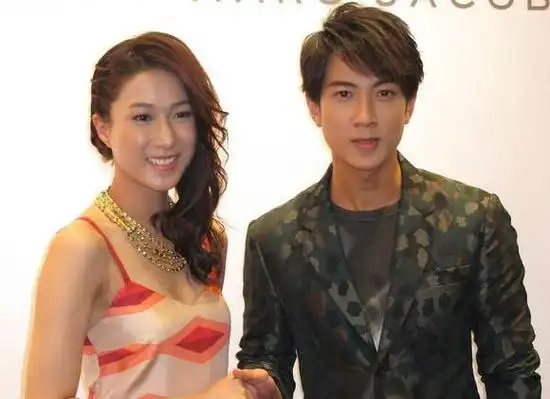 周迅vs徐千惠一直觉得周迅就是我们心中永远的那个灵动的,俏皮的少女