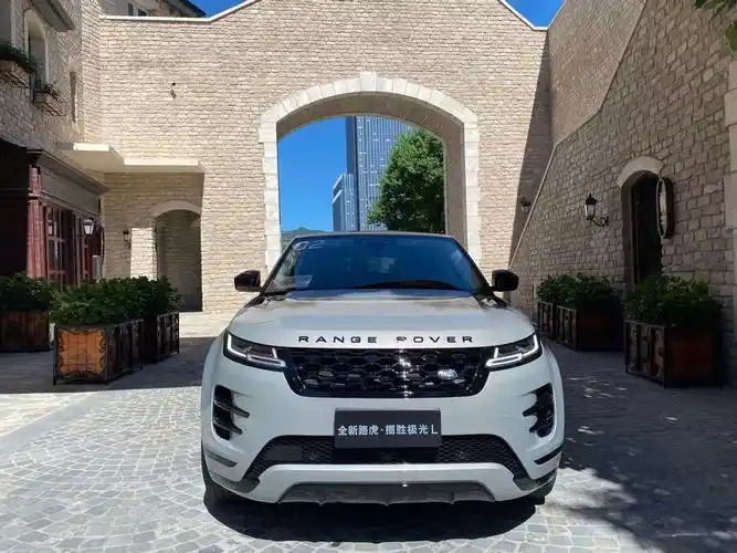 和喜欢的人来厦门不如开喜欢的车来厦门试驾全新路虎揽胜极光l