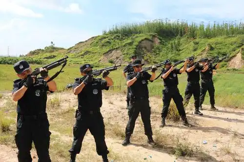 湛江公安特警夏季大练兵激情上演!