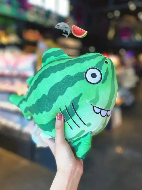 我居然在实体店见到了网红鲨00四兄弟