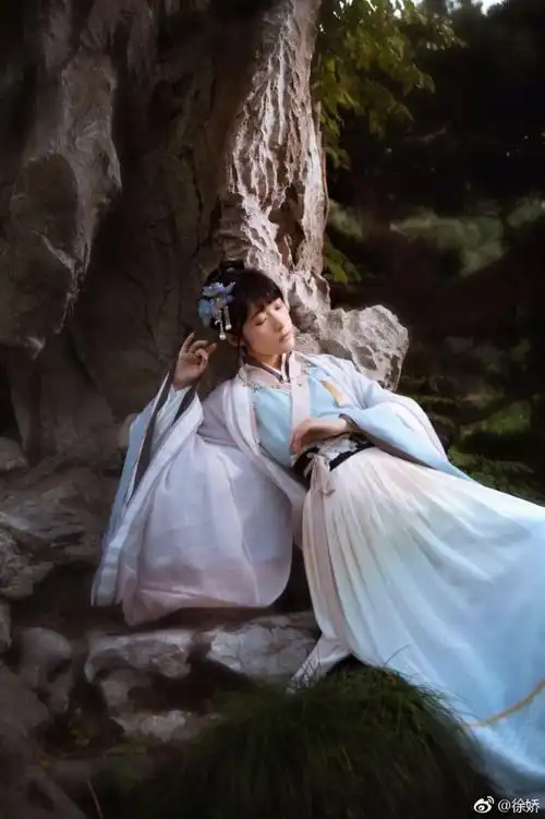 古风少女徐娇演绎汉服灵动美意境如画有诗意