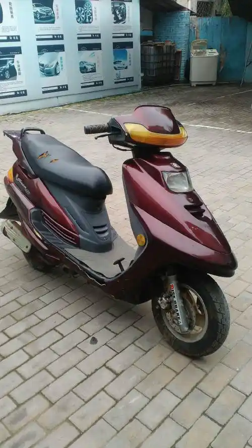 低价出售金城踏板125