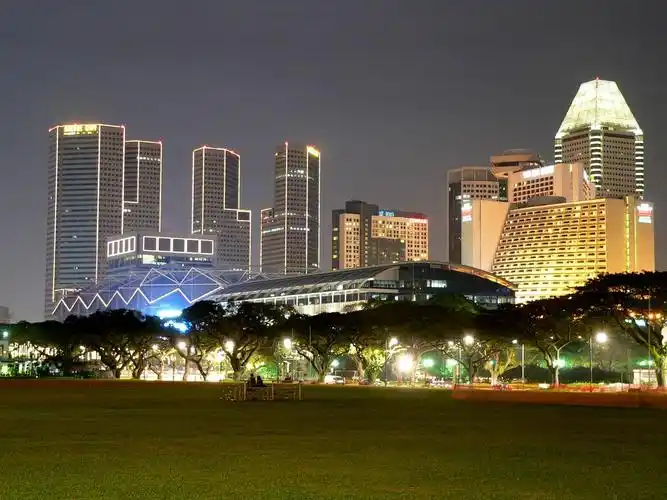 p>新加坡共和国(英语:republic of singapore),简称新加坡,旧称新嘉