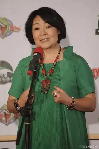 演员萨日娜曾被导演嫌丑,6年无戏可拍,但初心不改,终获成功