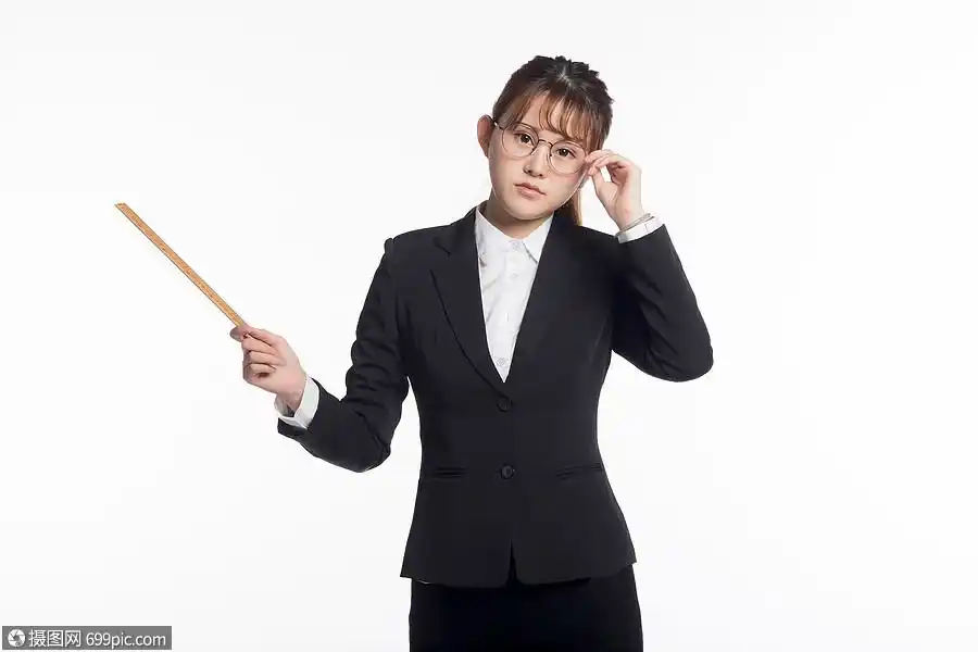 图片 照片 教育文化 老师正在上课.jpg
