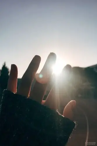 穿上好看又温暖的毛衣开着我的荣威i5去过美好的周末