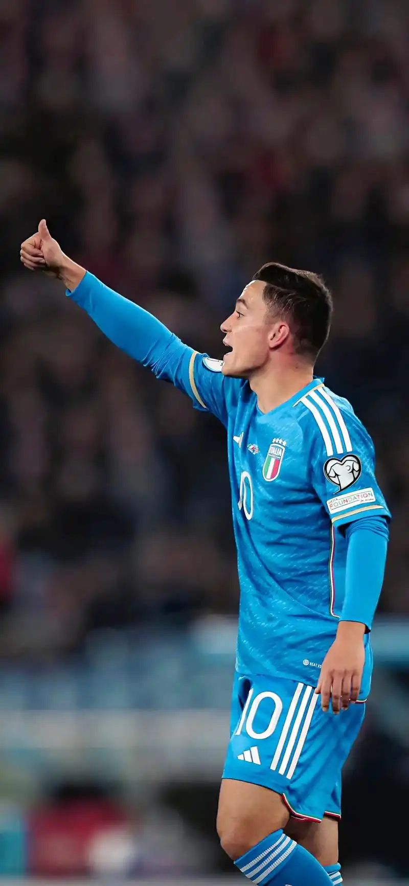 今日足球壁纸图片赏析.#欧洲杯预选赛#意大利国家队#英格兰  - 抖音