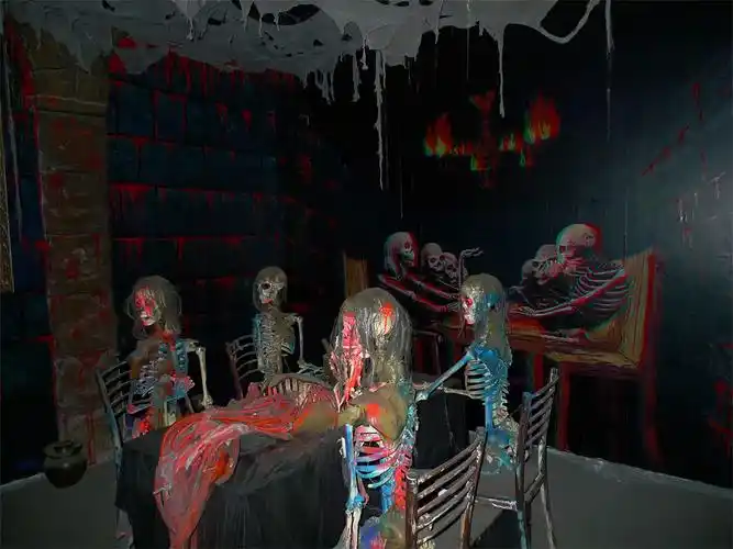 带着蛐蛐儿去旅行之三 从鬼屋开始,要有心理准备