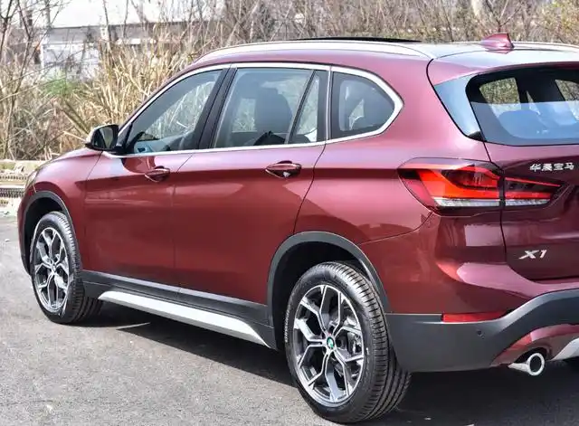 不到21万起,顶配才25万多,这宝马suv配2.0t引擎与8at,真的很香