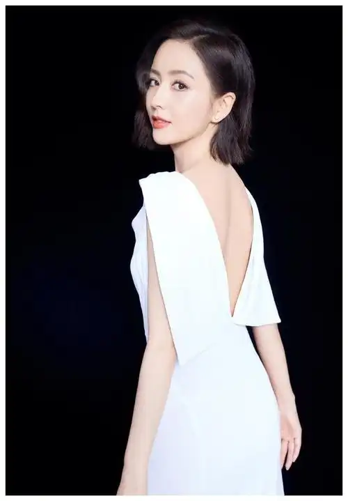 回眸一笑百媚生哪位女明星的回头杀最让你心潮澎湃