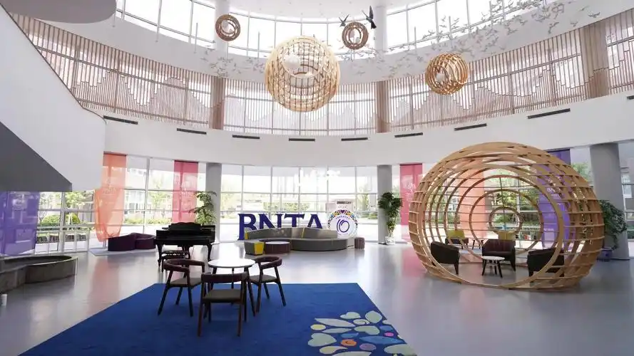 北京市新英才学校