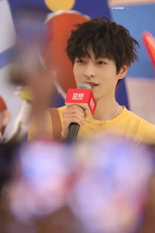 文韬stefan超话  20240601 99上海静安大悦城    大朋友小朋友都要