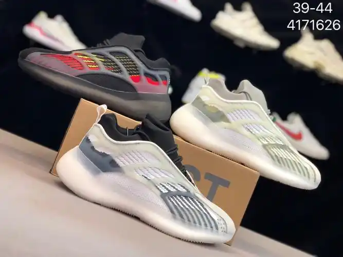 【阿迪达斯椰子鞋】adidas 椰子yeezy 椰子运动跑步鞋 货号 4171626