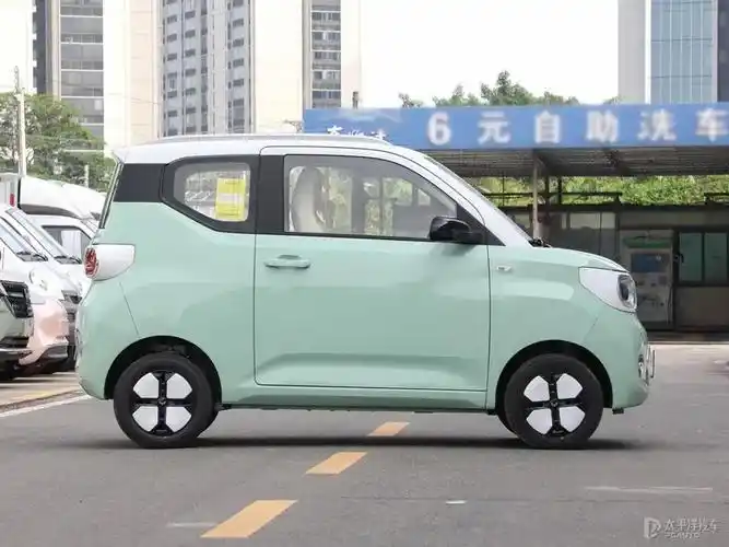动力涨/配快充/双气囊 五菱宏光miniev第三代马卡龙售4.68万元