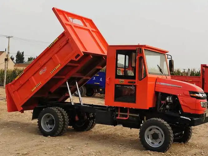 四驱农用车爬山王