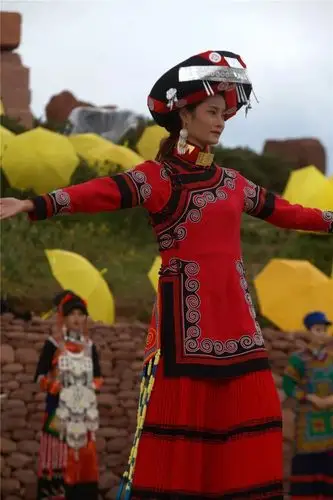 霓裳惊艳谷克德昭觉61中国彝族服饰之乡之魅彝韵61新风2018昭觉杯