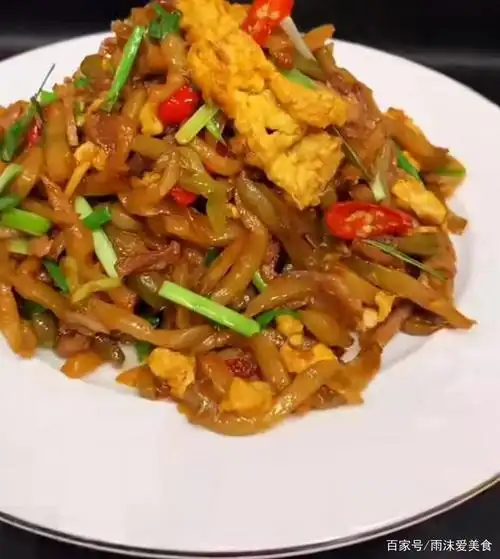 榨菜肉丝炒鸡蛋