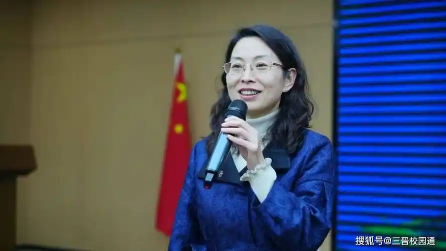 山西大学附属中学校"领航工程"名师工作室授牌仪式顺利举行