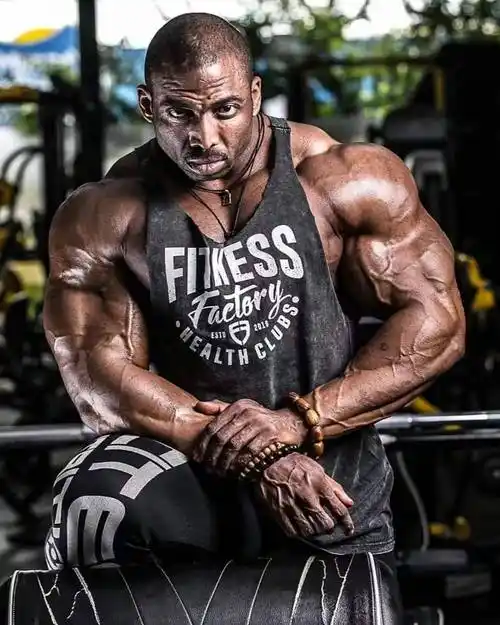 原创健美运动员塞德里克麦克米兰去世终年44岁