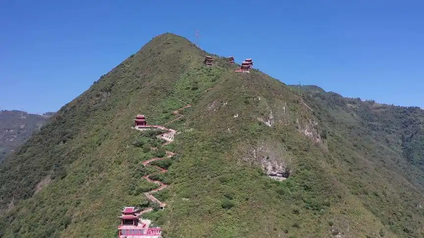 无人机航拍 峨边背峰山