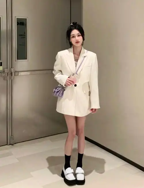 159ootd白色版幂式穿搭07