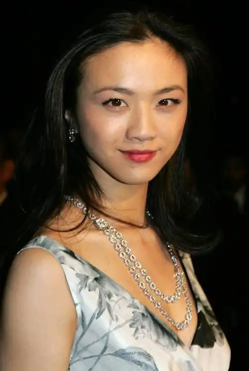 盘点嫁到国外却不要外国国籍的4大女星! 最后一个受封拿督