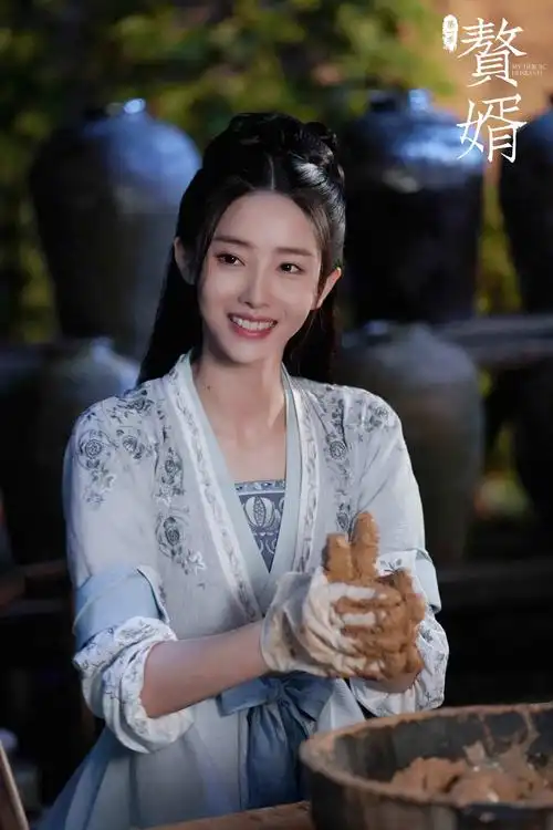 胡丹丹新剧《赘婿》开播 聂云竹惊艳出场获赞最美花魁