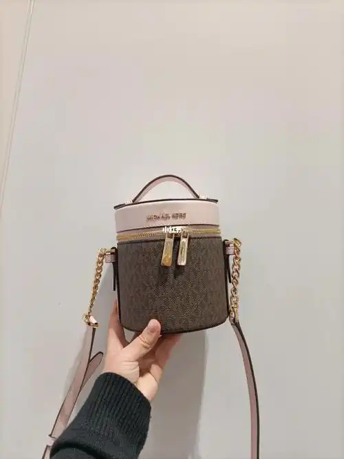 mk水桶包1160秒杀