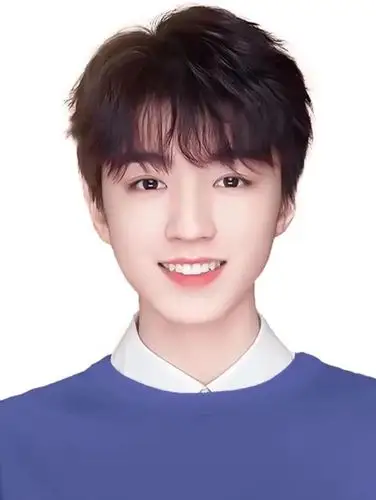 王俊凯头像 王源头像 易烊千玺头像 王俊凯证件照 王源证件照 易烊