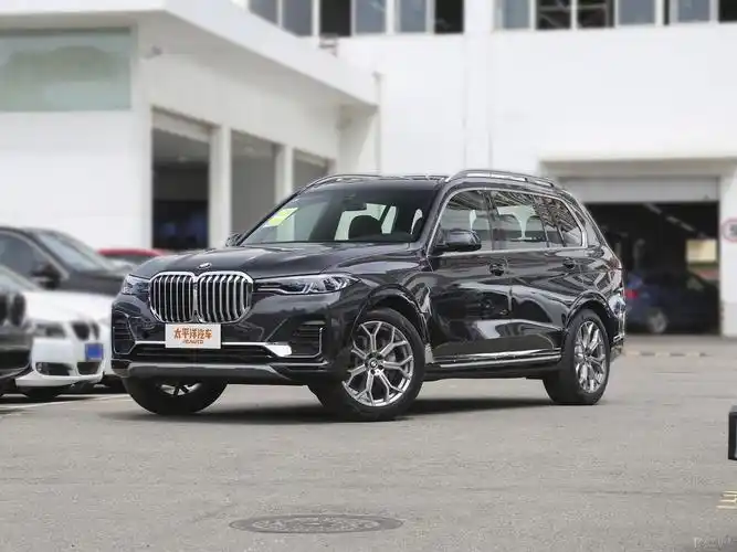 曼哈顿灰宝马x7整车外观外观图片_宝马x7 2021款 xdrive40i 行政型m