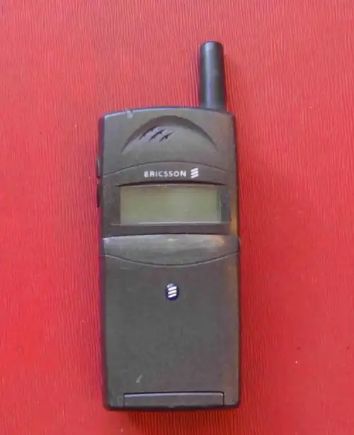 回头便知我心只有你——爱立信t18