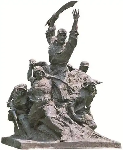 潘鹤,梁明诚雕塑《大刀进行曲》根据抗战歌曲创作而成的抗战题材美术